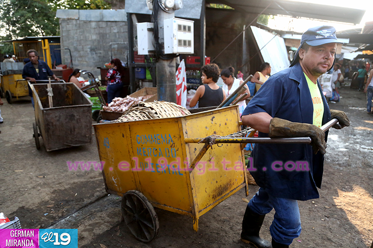 Los "S&iacute;sifos" del Mercado Oriental
